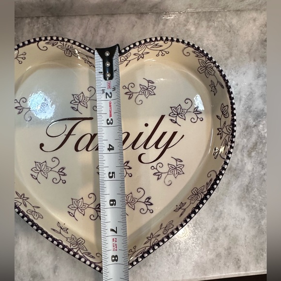 Temptations by Tara Floral Lace Set of 3 Heart Shaped Plates - Varies sizes - Picture 13 of 16